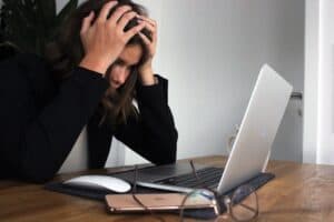 Burn-out et stress professionnel - Hypnotherapie a Lille avec Tony Dhalleine